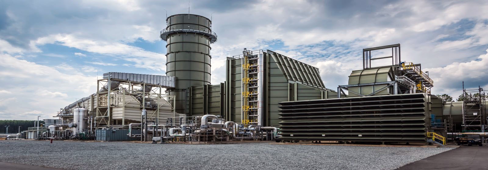 Compressed natural gas power generation facility